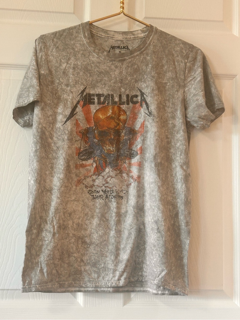 Short Sleeve Graphic Tee - Gray Mineral Wash with Skull